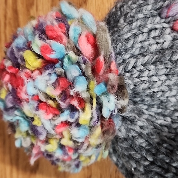 🌲Maurice's Winter Hat🌲 - Picture 2 of 3